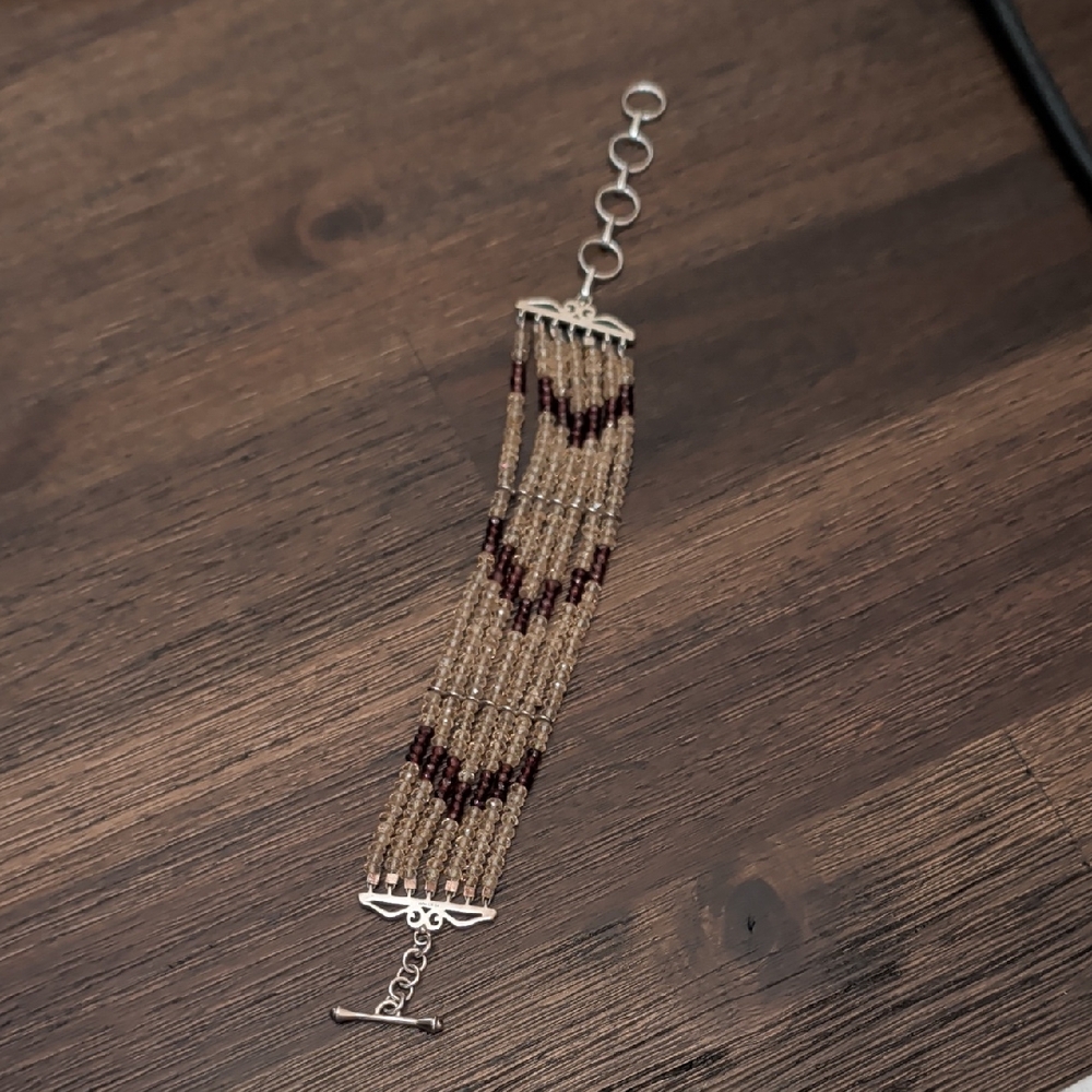 Chic Beaded Bracelet in Brown and Black